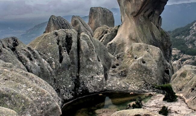 Vista de La Muela y el Jardin del Pajaro - La Pedriza
