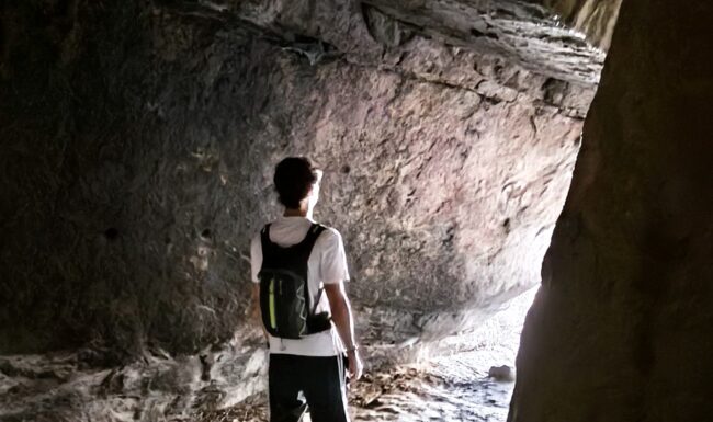 Vista desde el interior de la Cueva del Ave Maria - La Pedriza