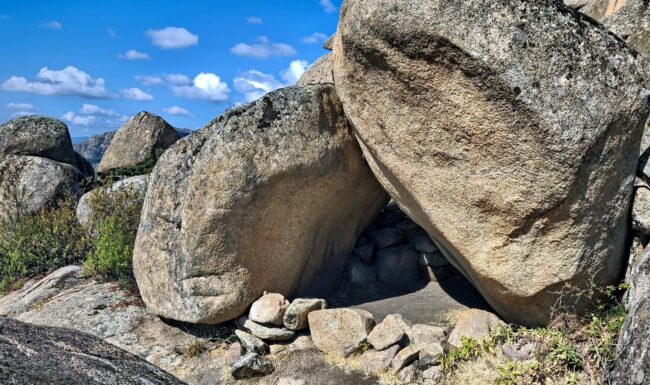 Vista de Vivac cerca de la Cueva del Ave Maria - La Pedriza