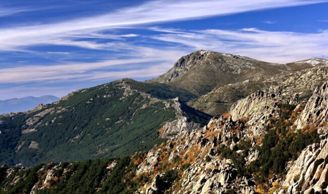 Vista de Las Milaneras con la Maliciosa al fondo - La Pedriza